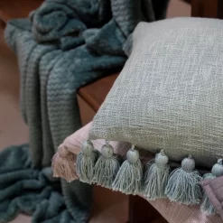 Dutch Decor Ruby Sierkussen 45 X 45 Cm Jadeite 5 Dutch Decor Ruby Sierkussen 45 X 45 Cm Jadeite -NL-Huis & Thuis 101 0599 3 1