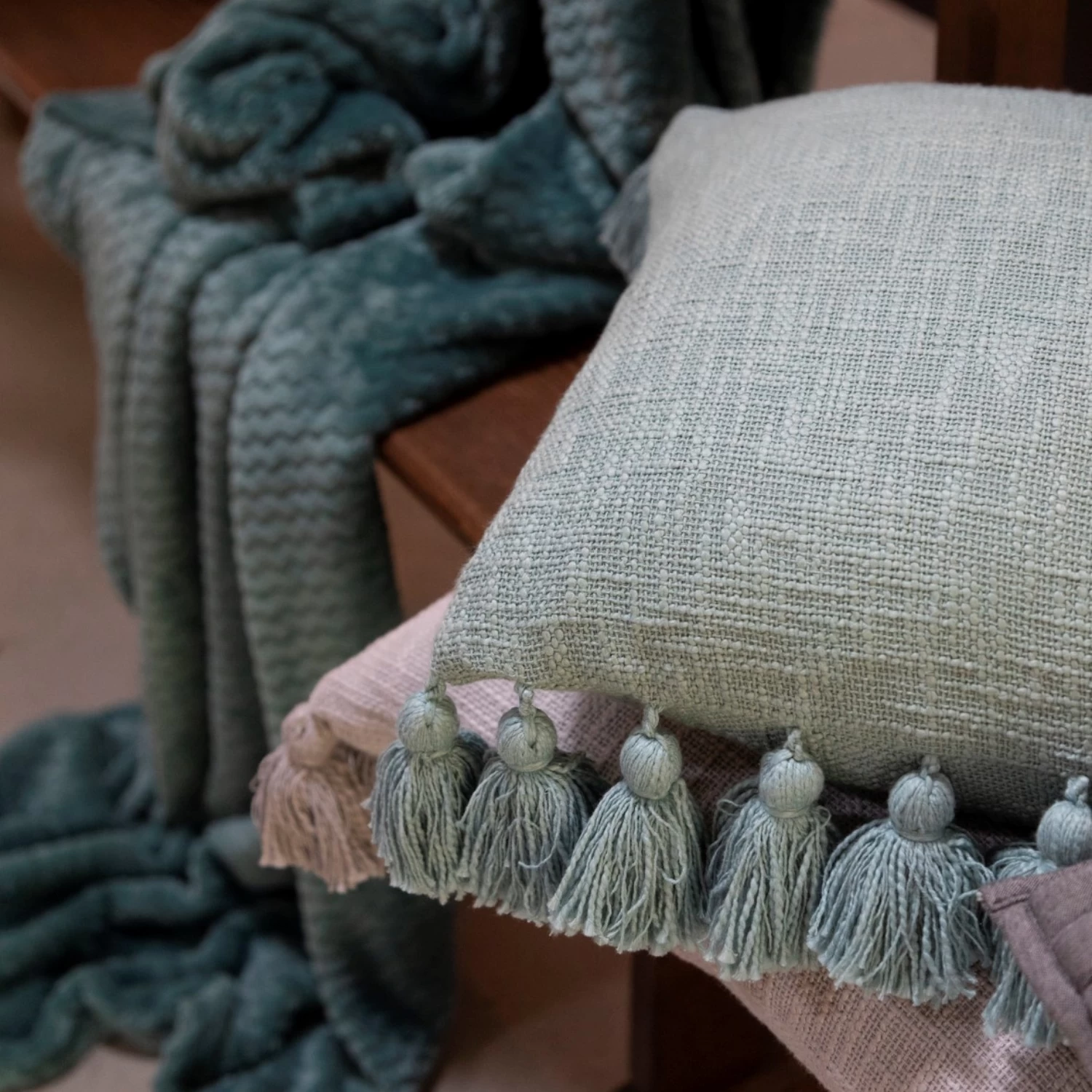 Dutch Decor Ruby Sierkussen 45 X 45 Cm Jadeite 3 Dutch Decor Ruby Sierkussen 45 X 45 Cm Jadeite - Afbeelding 3