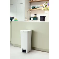 Brabantia StepUp Pedaalemmer 40 Liter Light Grey -NL-Huis & Thuis 102 0009 3 1