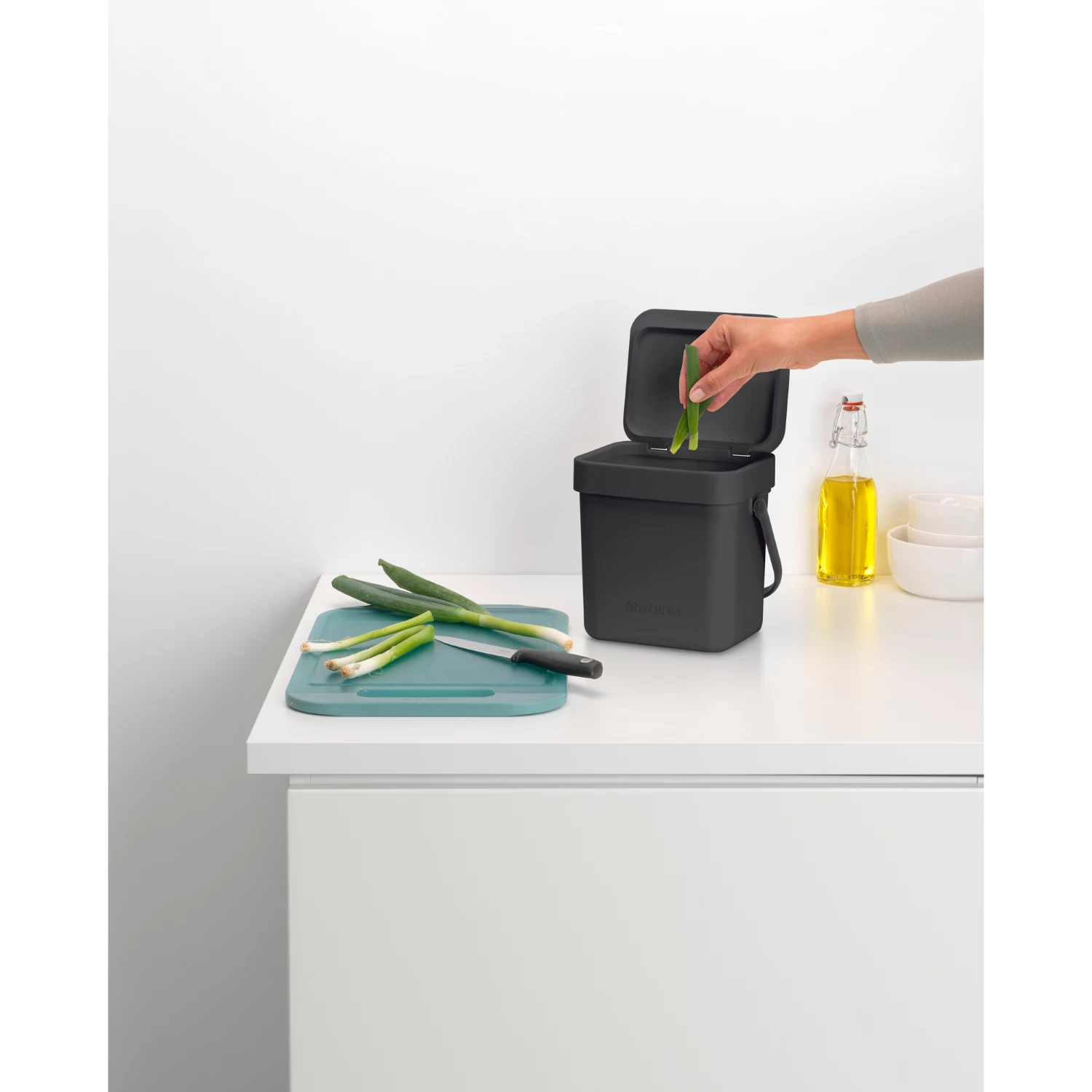 Brabantia Sort & Go Afvalbakje 3 L Grijs 4 Brabantia Sort & Go Afvalbakje 3 L Grijs - Afbeelding 4